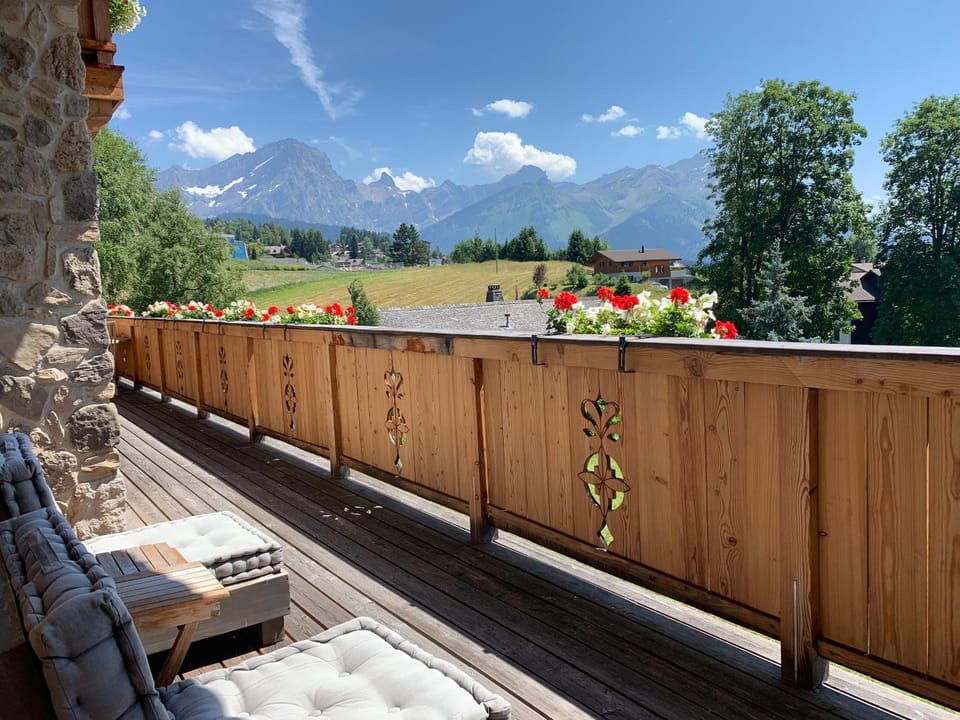 Summer, Balcony/Terrace, Mountain view