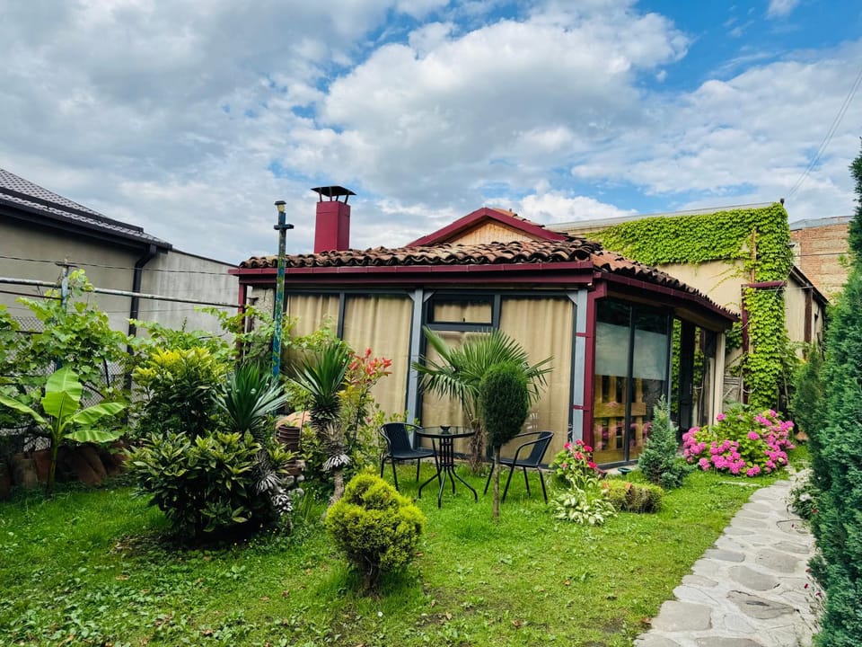 Guest House Sanapiro Bed and Breakfast in Georgia