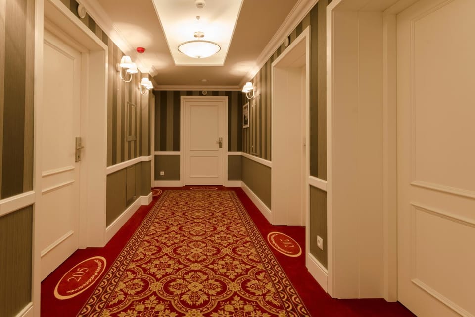 Lobby or reception, Floor plan