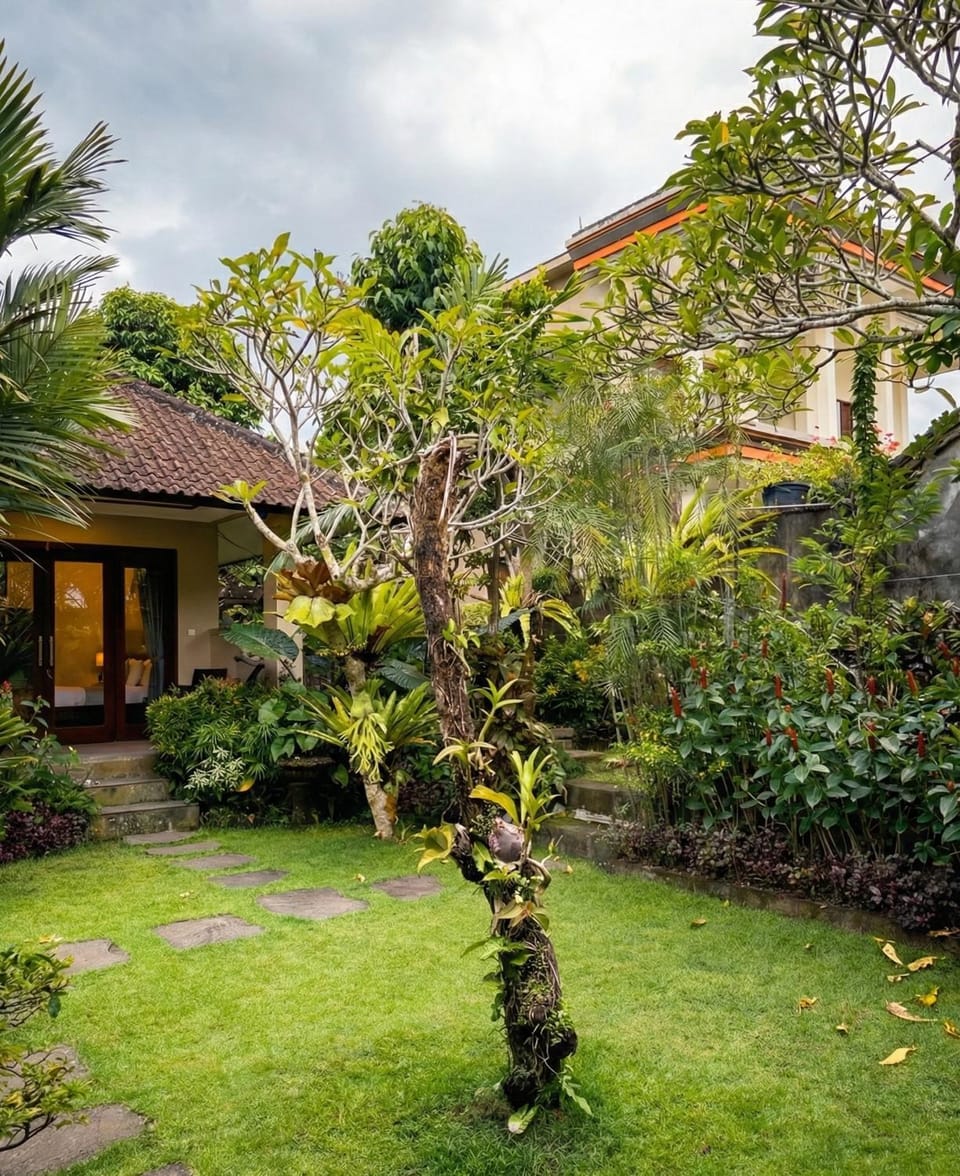 Property building, Spring, Day, Natural landscape, Garden, Garden view