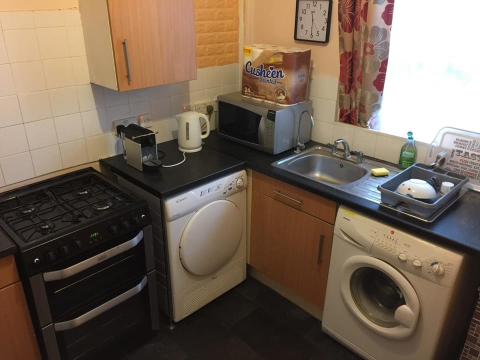 Coffee/tea facilities, Communal kitchen