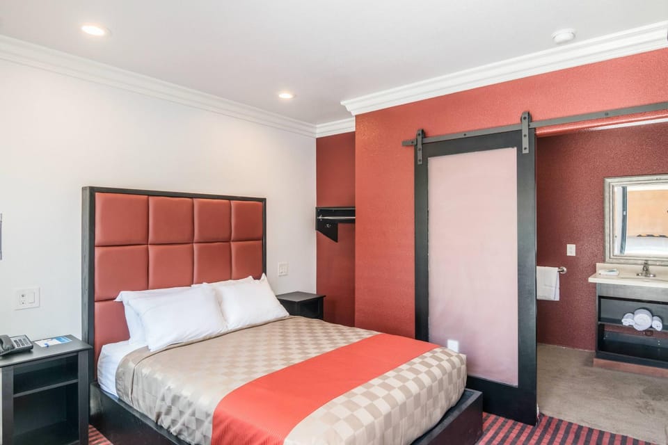 El Dorado Inn Hotel in South Gate