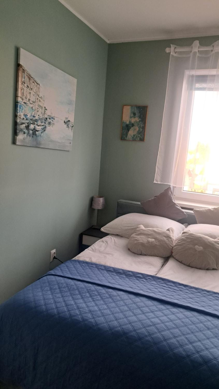 Bed, Decorative detail, Bedroom