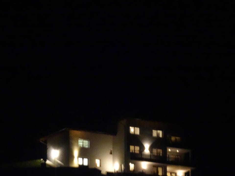 Facade/entrance, Mountain view