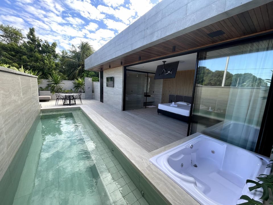 Natural landscape, Hot Tub, Pool view, Swimming pool
