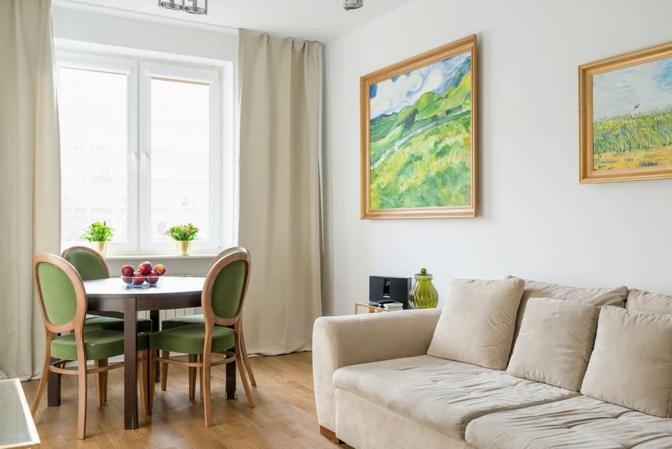 TV and multimedia, Coffee/tea facilities, Living room, Seating area