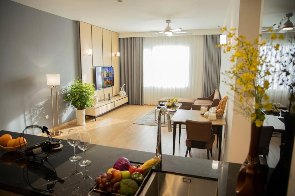Living room, Dining area