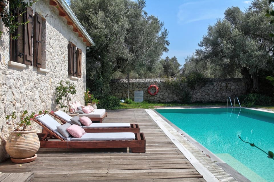 Patio, Swimming pool, Swimming pool