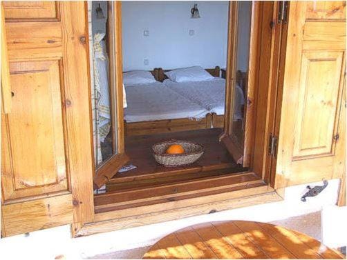 Lela's Kaptani Studio Apartment in Decentralized Administration of the Aegean