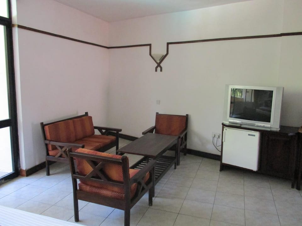 Day, Living room