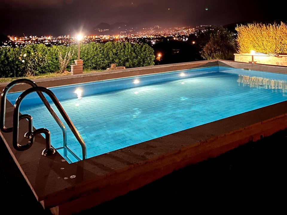 Pool view, Swimming pool