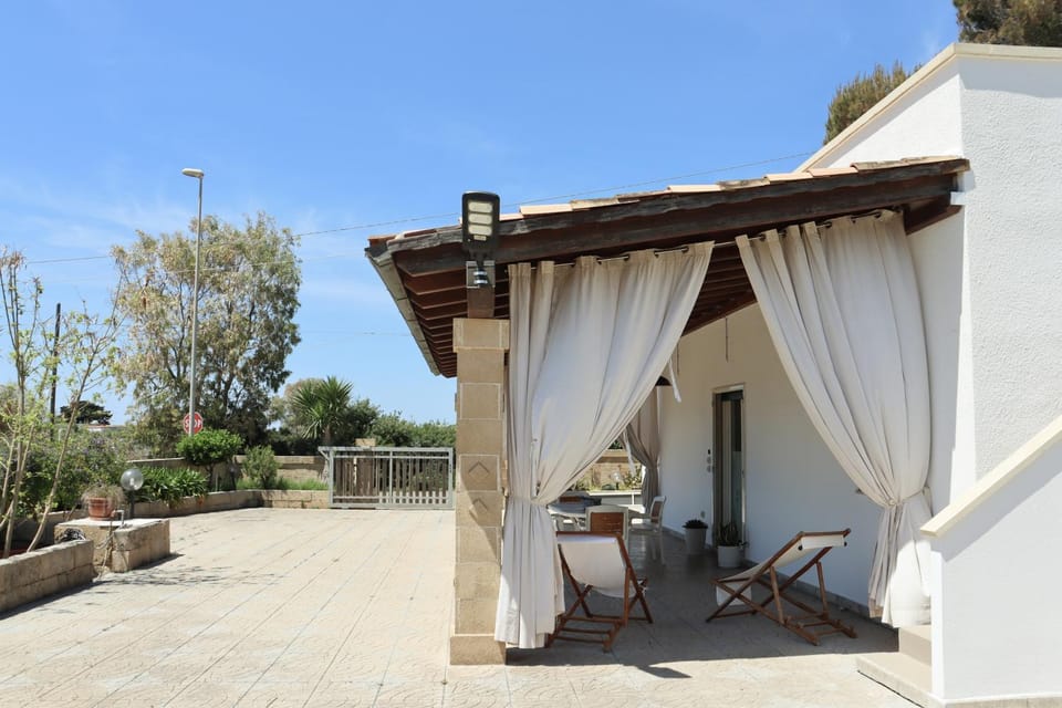 Property building, Patio, Garden, View (from property/room), Garden view