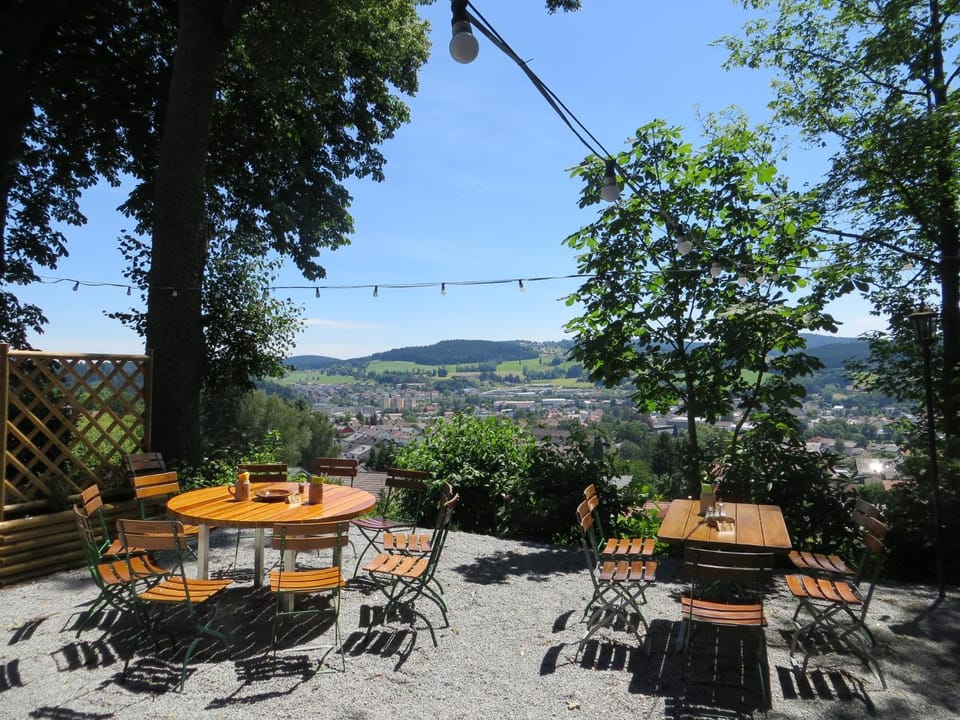 Restaurant/places to eat, Summer, Garden, Balcony/Terrace, On site, City view