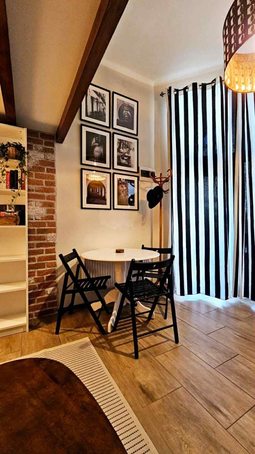 Studio z ogrodem przy Starej Zajezdni Apartment in Krakow