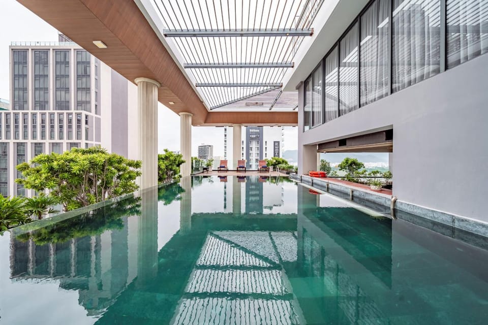 Swimming pool, Swimming pool