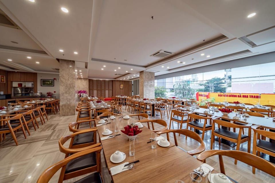 Restaurant/places to eat, Restaurant/places to eat