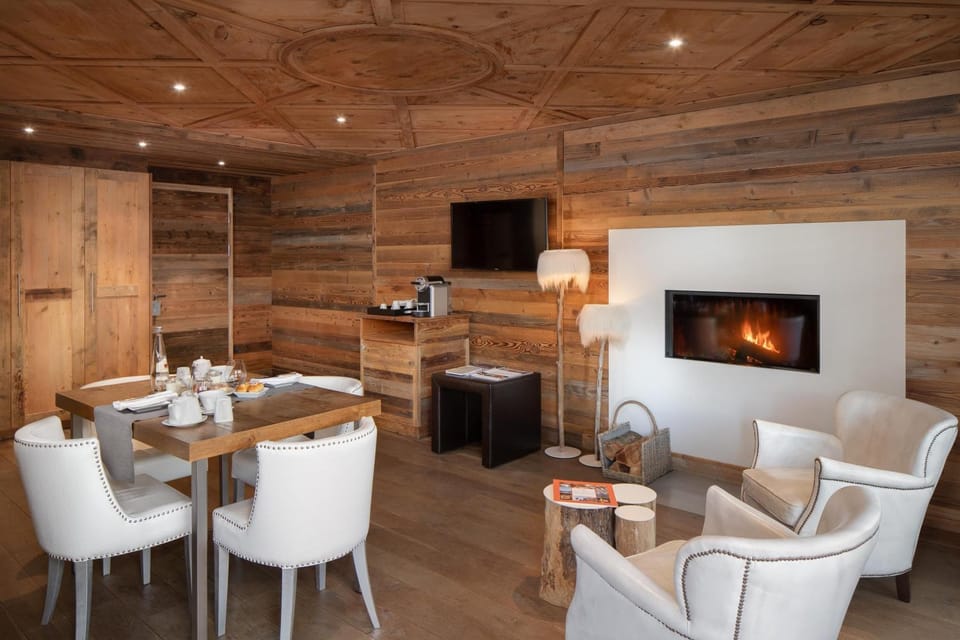 Living room, Seating area, flat iron