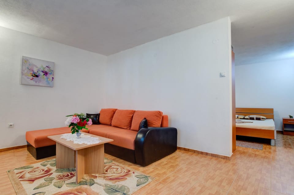 Living room, Bedroom
