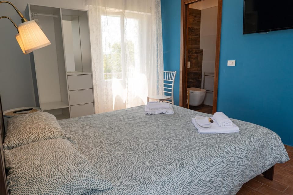 Relais Il Giardino fra gli Ulivi - Oasi Panoramica Vista Mare Farm Stay in Abruzzo