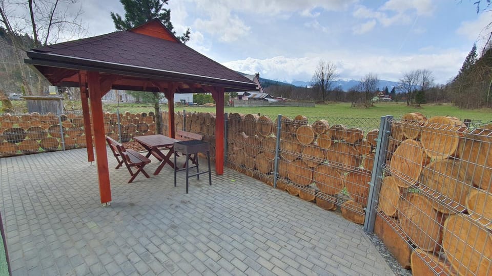 Patio, BBQ facilities, Balcony/Terrace