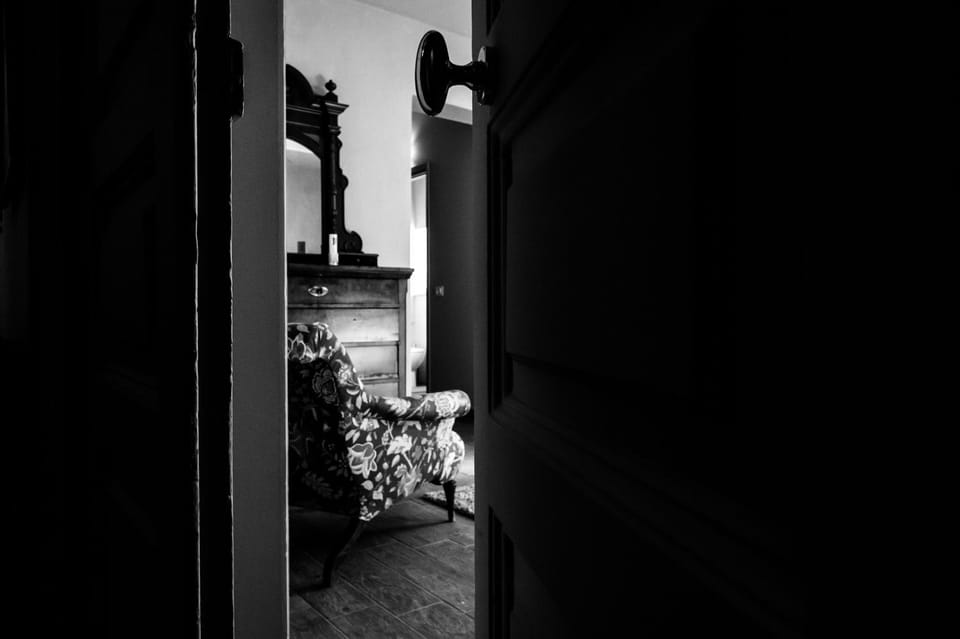 Nearby landmark, Bed, Decorative detail