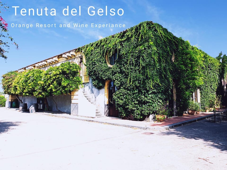 Property building, Restaurant/places to eat, Landmark view, Area and facilities, Breakfast