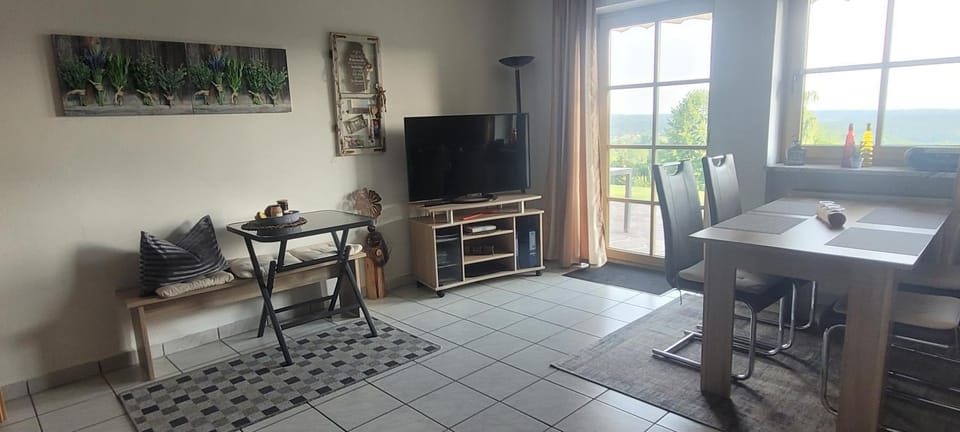 TV and multimedia, Living room, Dining area