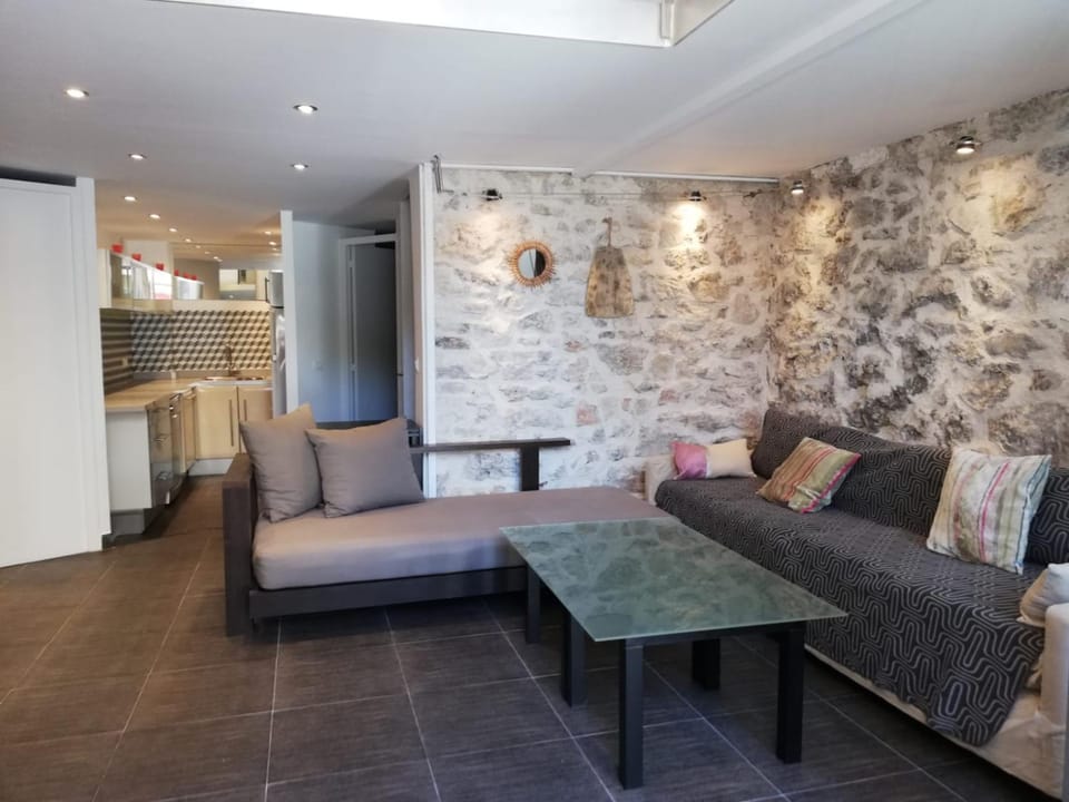 Paschke Apartment in Cannes