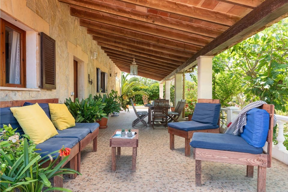 Seating area