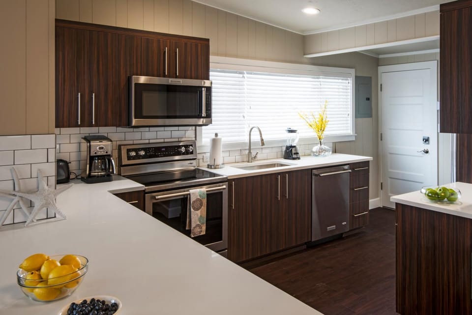 Beach Drive Suites House in Seaside