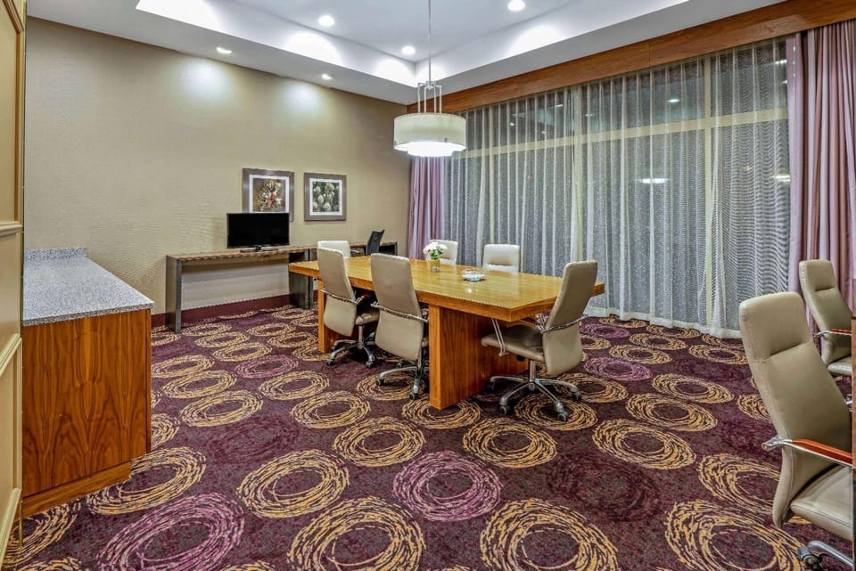 On site, Meeting/conference room