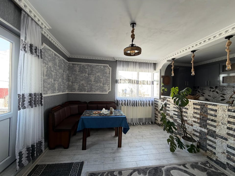 Hotel Nestt Bed and Breakfast in Georgia