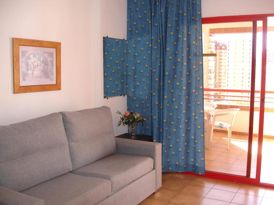 Bed, Living room