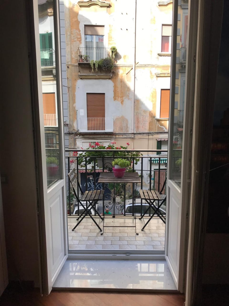 La cartolina di Napoli free parking for small cars only Apartment in Naples