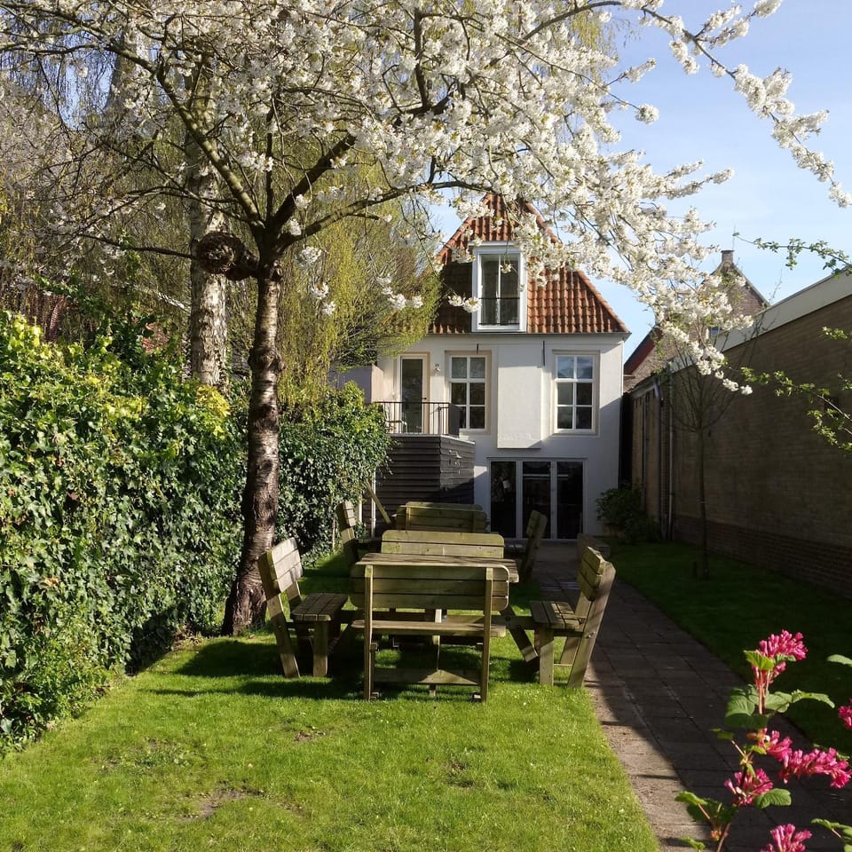 Property building, Garden