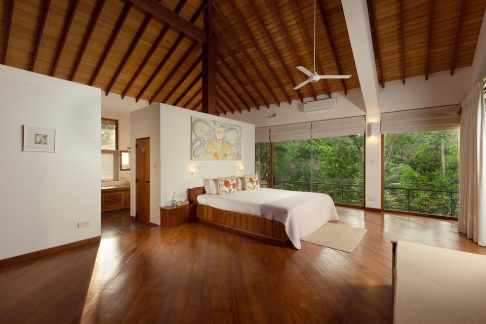 Bed, View (from property/room), Photo of the whole room, Bedroom