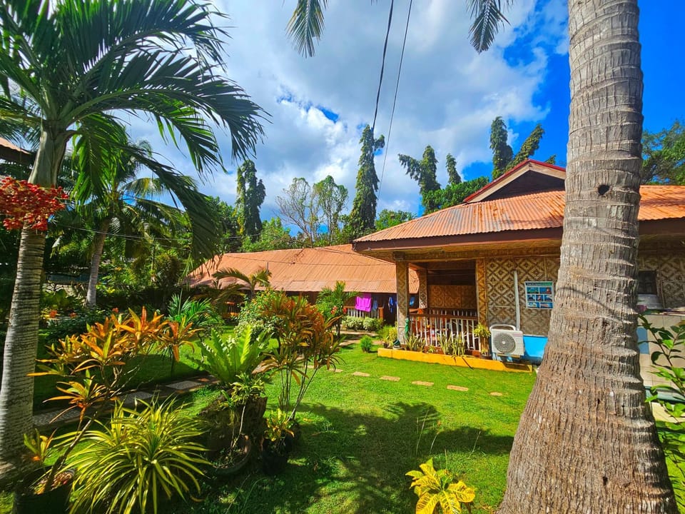 Bohol Sea Breeze Cottages and Resort Bed and Breakfast in Panglao