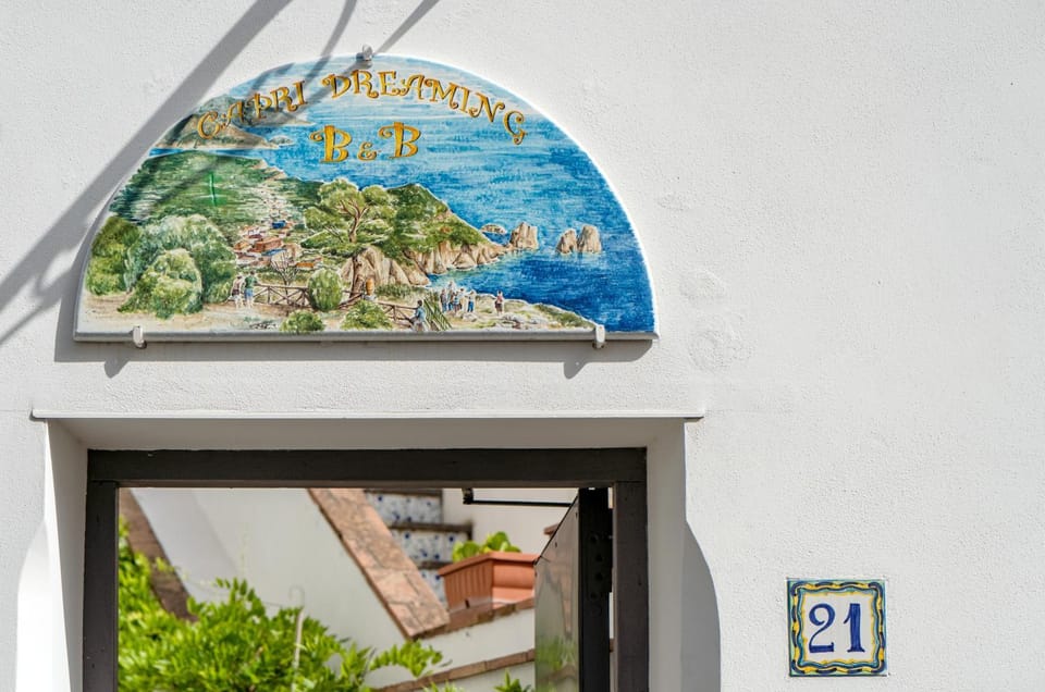 Property building, Decorative detail