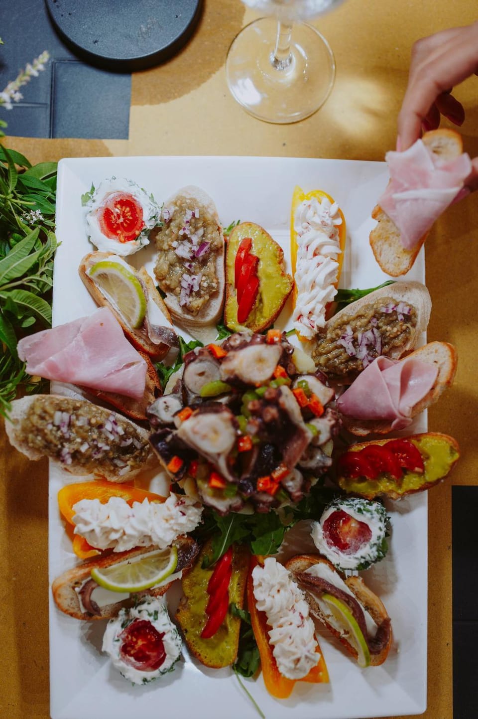 Restaurant/places to eat