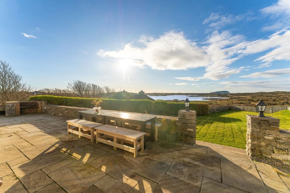 Patio, Natural landscape, Dining area