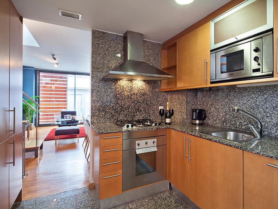 Kitchen or kitchenette, Living room