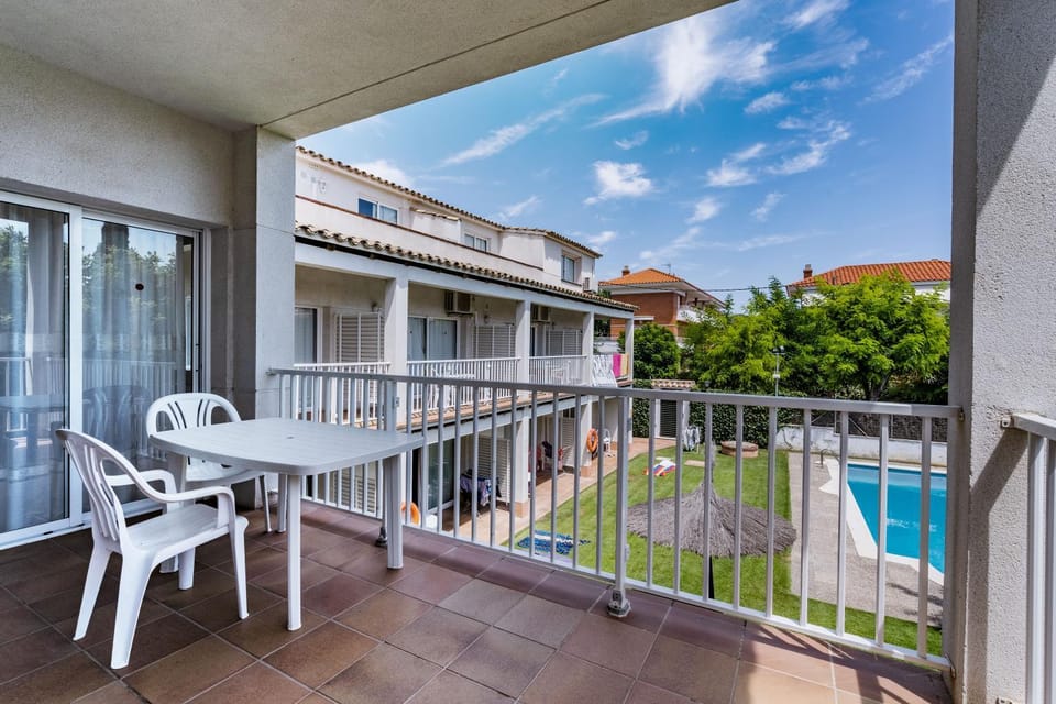 Balcony/Terrace, Pool view