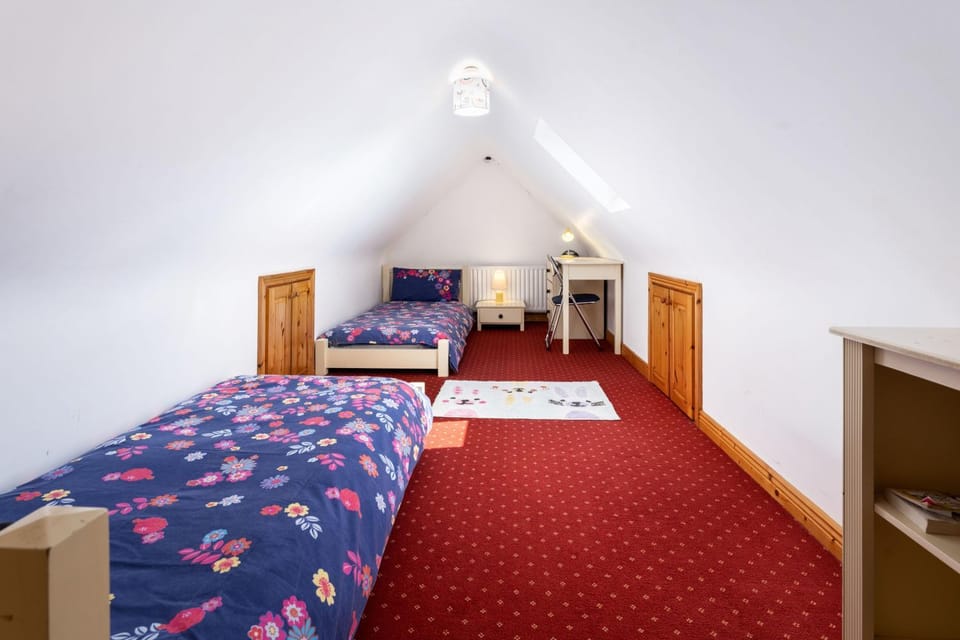 Bed, Photo of the whole room, Bedroom, children