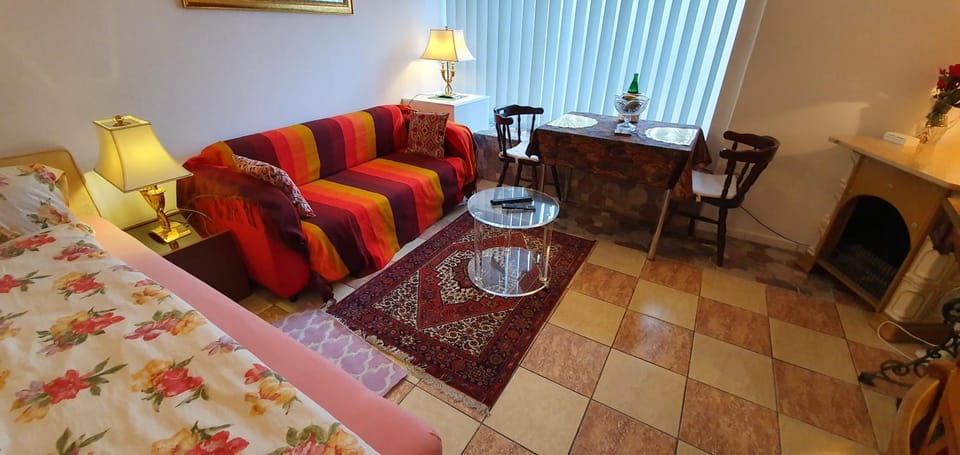 Living room, Decorative detail, Decorative detail, Seating area