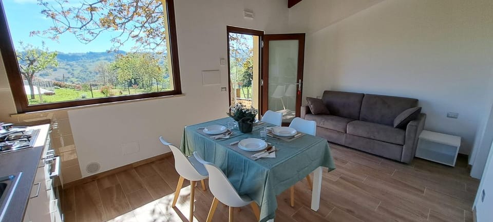 Le Margherite Country House Apartment in Marche