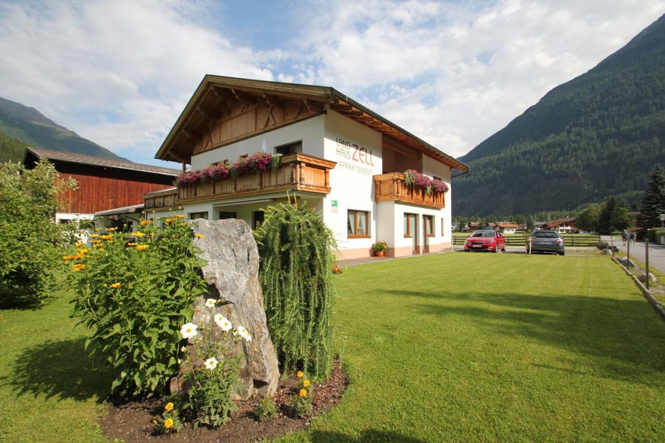 Property building, Garden, Garden