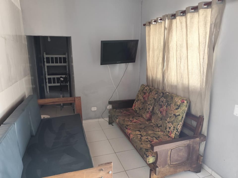 Sunny apartamentos de 1 e 2 dormitórios na Martin de Sá próximo a praia Apartment in Caraguatatuba