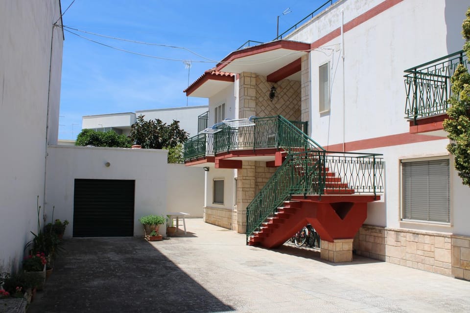 Property building, Inner courtyard view