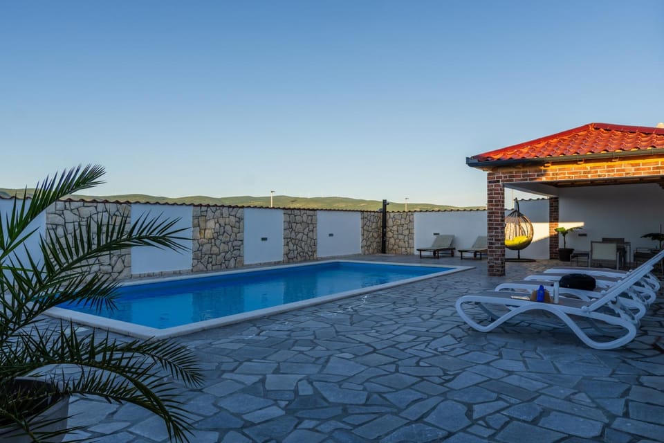 Pool view, Swimming pool