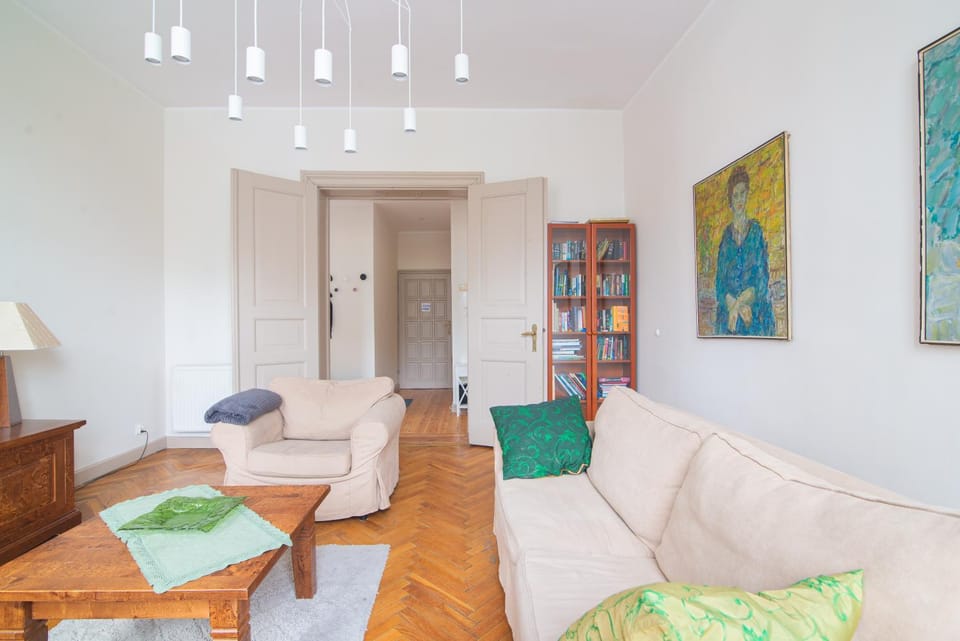 Library, Living room, Seating area